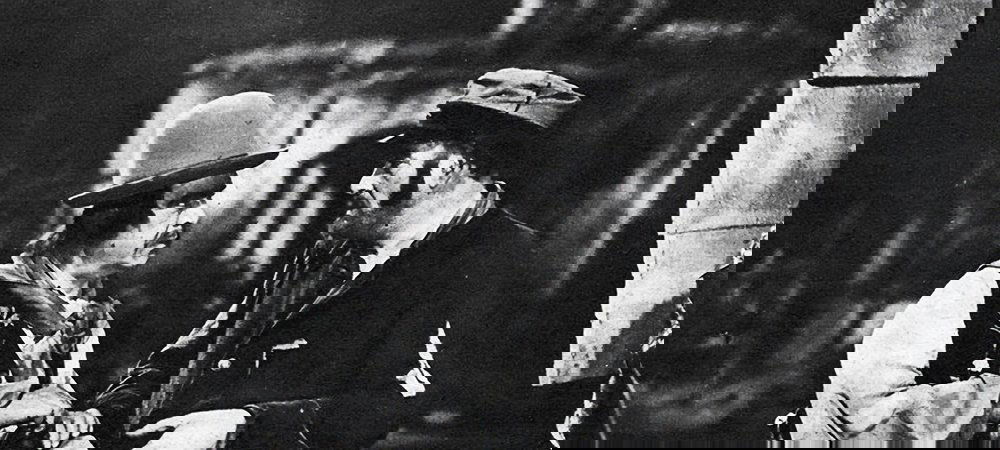 Backdrop of Huella