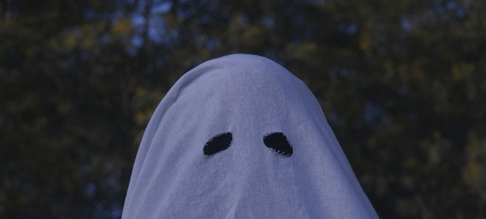 Backdrop of Haunting