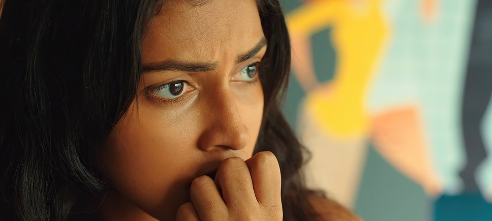 Backdrop of Aadai