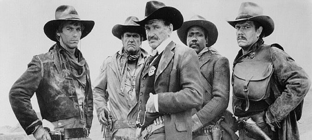 Backdrop of Outlaws