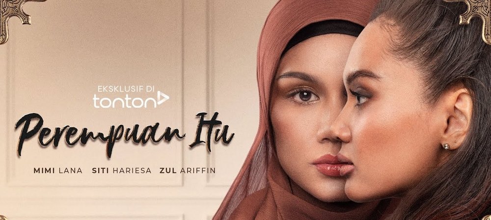 Backdrop of Perempuan Itu