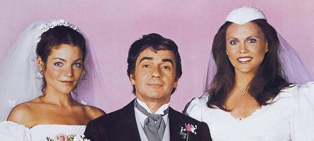 Backdrop of Micki + Maude