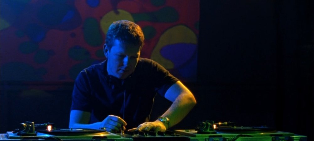 Backdrop of Groove