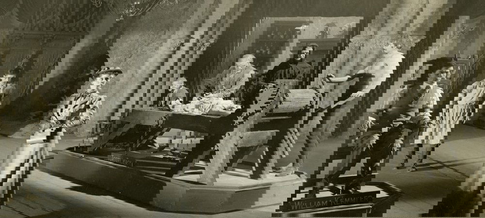 Backdrop of House of Wax
