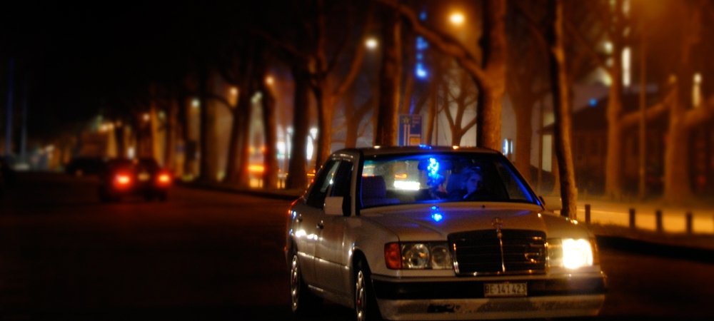 Backdrop of Frau Mercedes