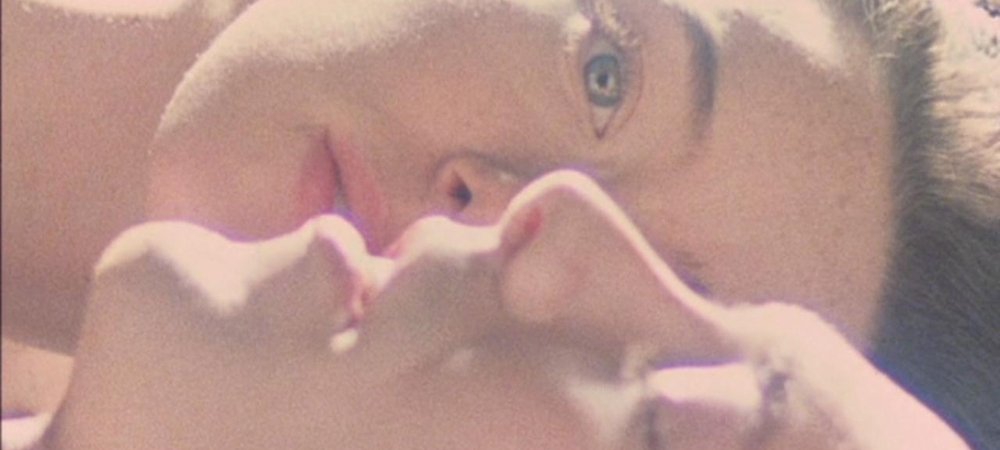 Backdrop of Kissed