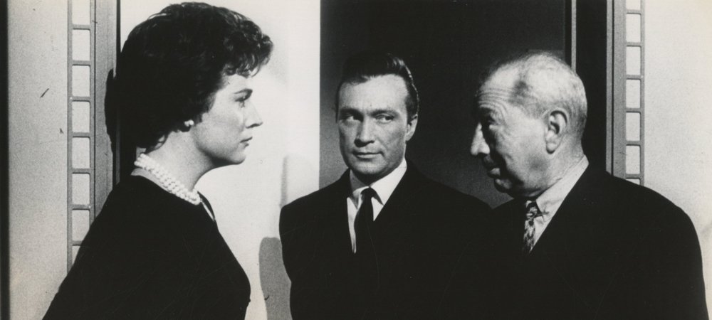 Backdrop of Belle Sommers
