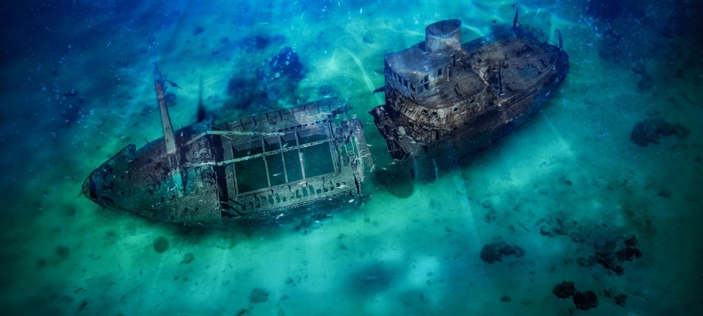 Backdrop of Shipwreck Secrets