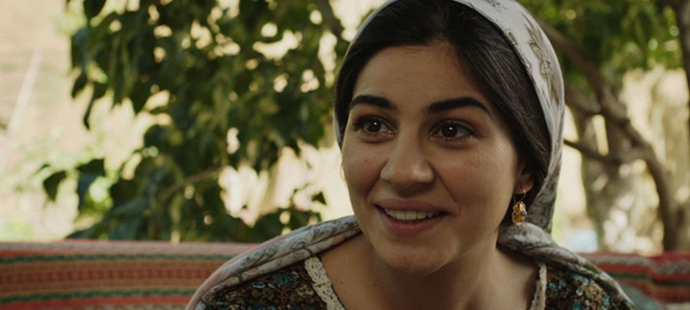 Backdrop of Meryem