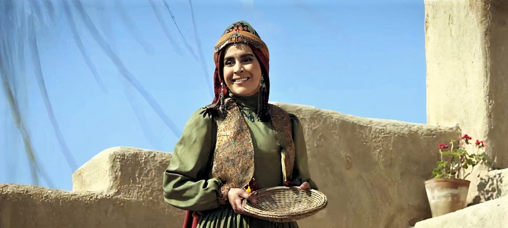 Backdrop of مستوران