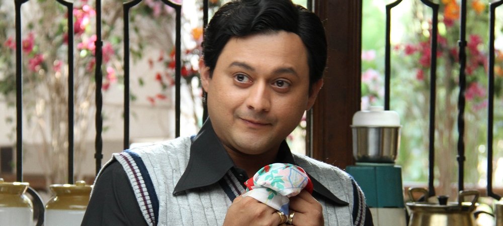 Backdrop of Duniyadari