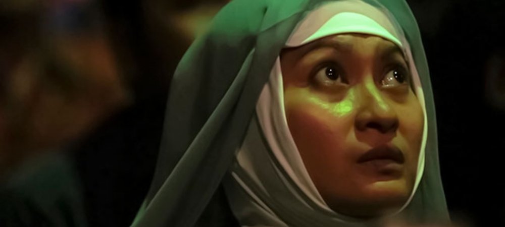 Backdrop of Maryam
