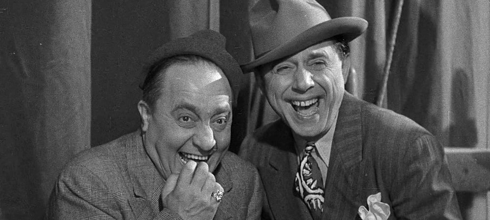 Backdrop of Hellzapoppin'