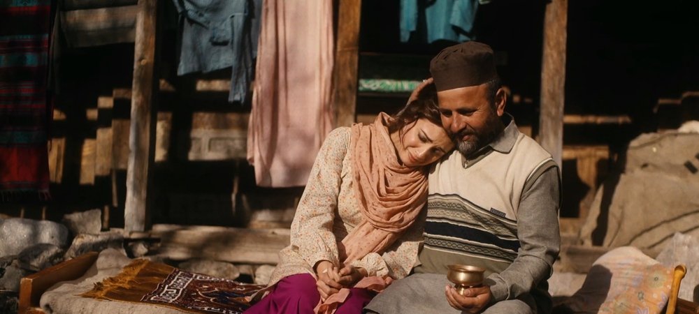 Backdrop of Kaafir