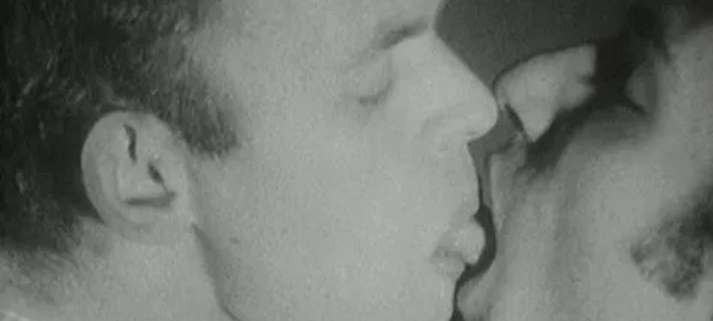 Backdrop of Kiss
