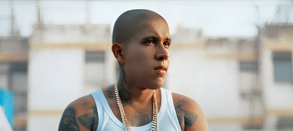 Backdrop of Mi Canción