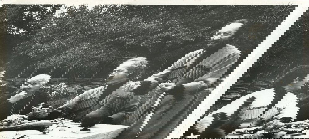 Backdrop of Bakula's Pigs