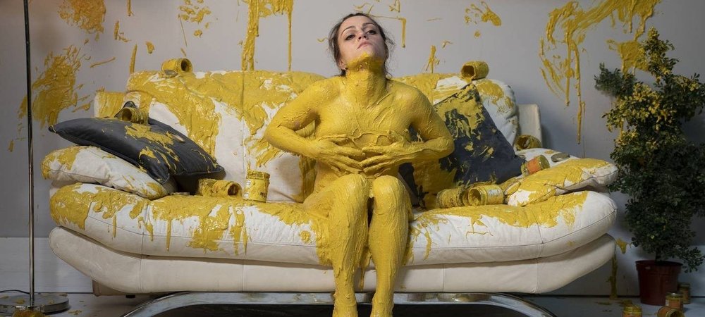 Backdrop of Mustard