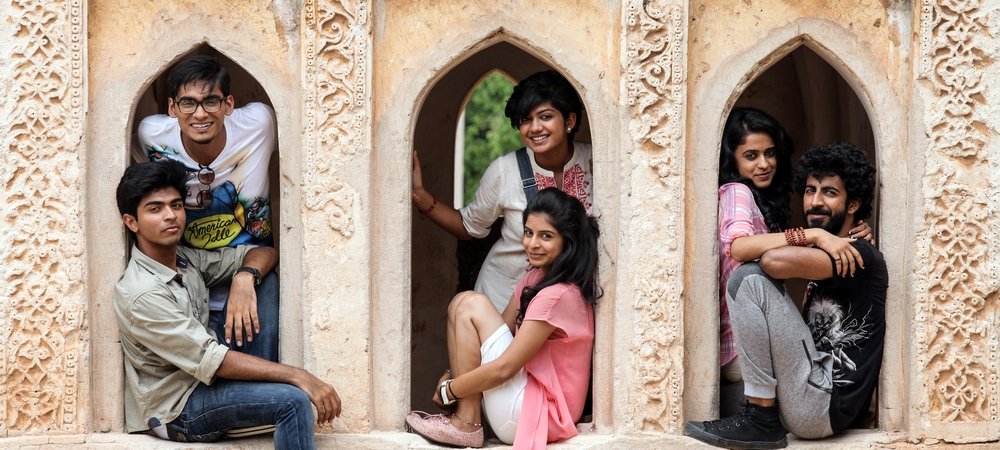 Backdrop of Aanandam