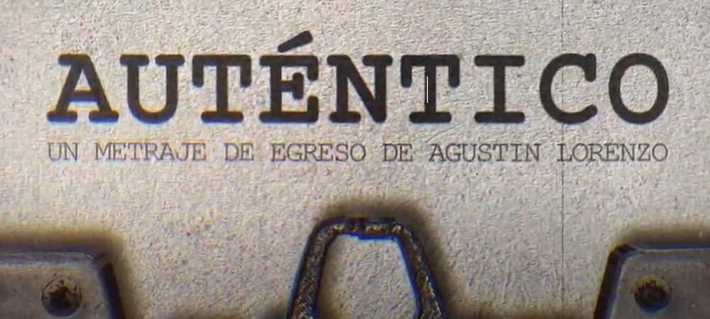 Backdrop of Auténtico