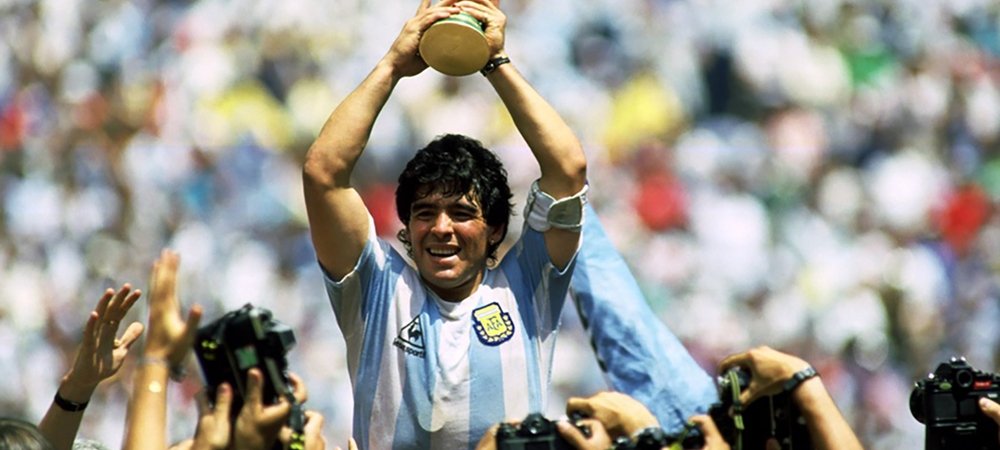 Backdrop of Loving Maradona