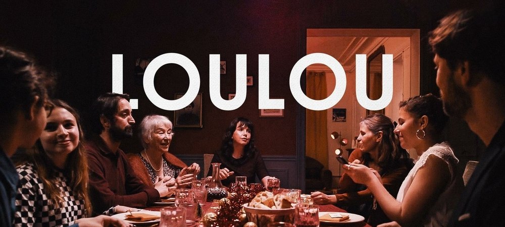 Backdrop of Loulou