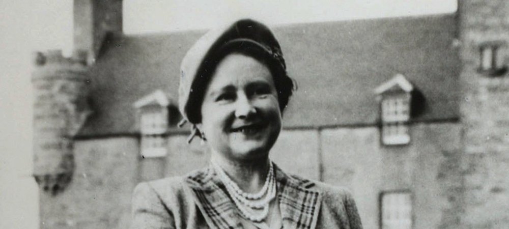 Backdrop of The Queen Mother