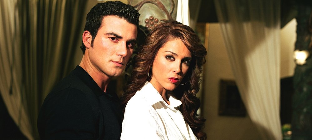 Backdrop of Heridas de Amor
