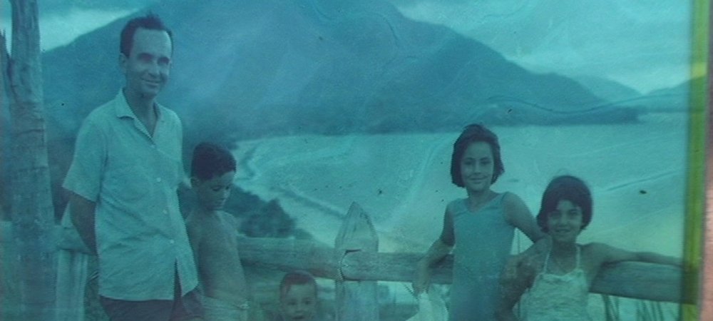 Backdrop of Undertow Eyes