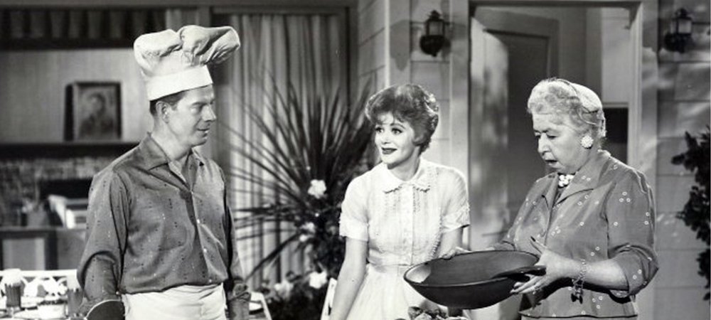 Backdrop of Pete and Gladys