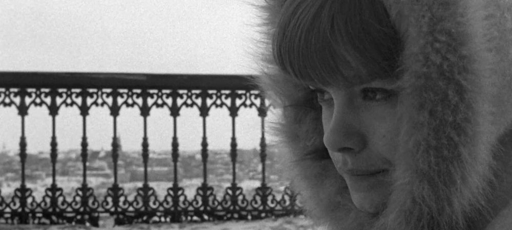 Backdrop of Geneviève