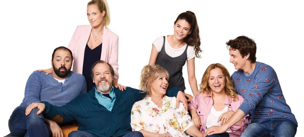 Backdrop of En famille