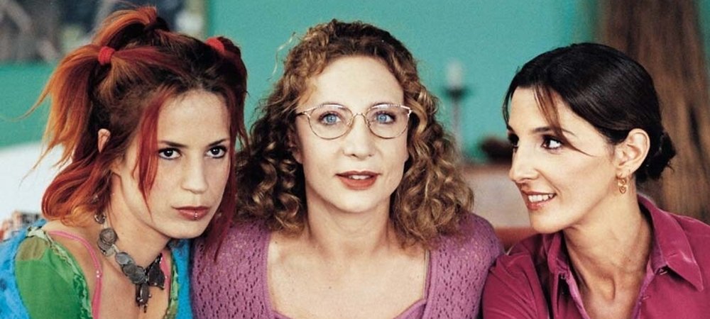 Backdrop of Three Wives