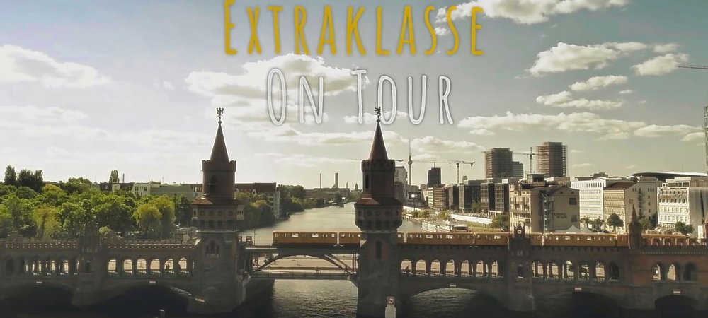 Backdrop of Extraklasse - On Tour