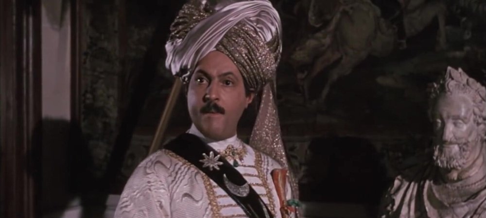 Backdrop of Would-Be Gentleman