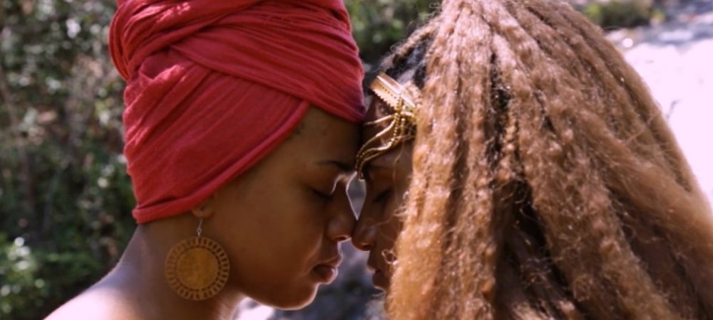 Backdrop of Amor de Ori