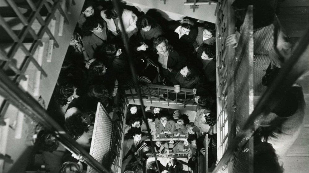 罗马11时,Roma, ore 11(1952电影)