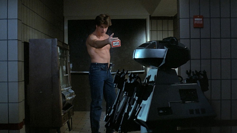 夜困杀人场,Chopping Mall(1986电影)