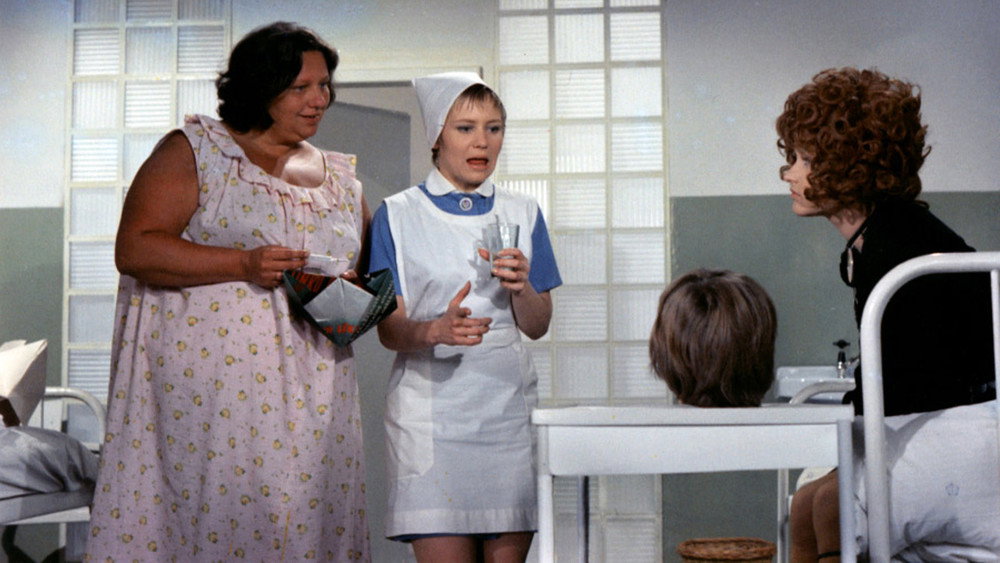 小魔女莎夏娜,Dívka na koštěti(1972电影)