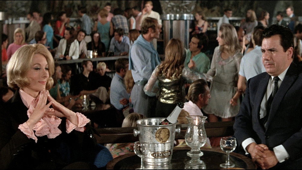 警察结婚记,Le Gendarme se marie(1968电影)