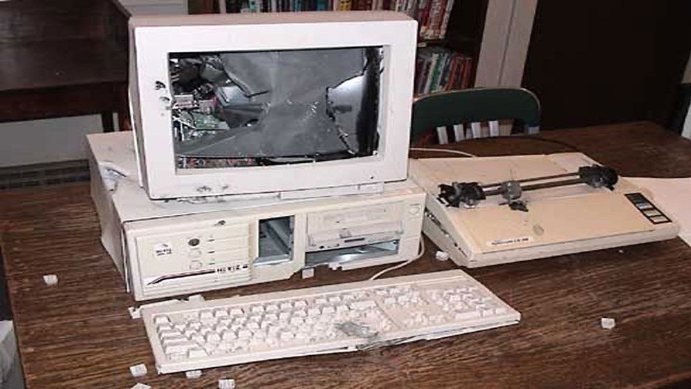 回到开枪那一天,Zero Day(2003电影)