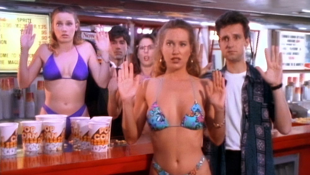 比基尼情调,Bikini Drive-In(1995电影)