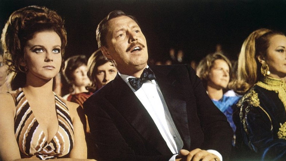 雌雄老千贼中贼,Rebus(1968电影)