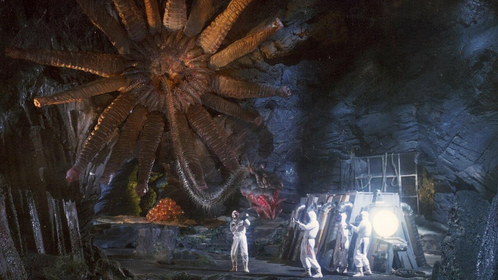 惊爆无底洞,The Rift(1990电影)