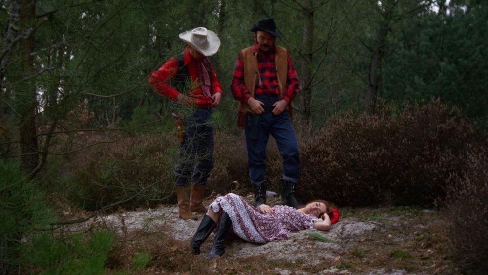 金沙龙女孩,Les Filles du Golden Saloon(1975电影)