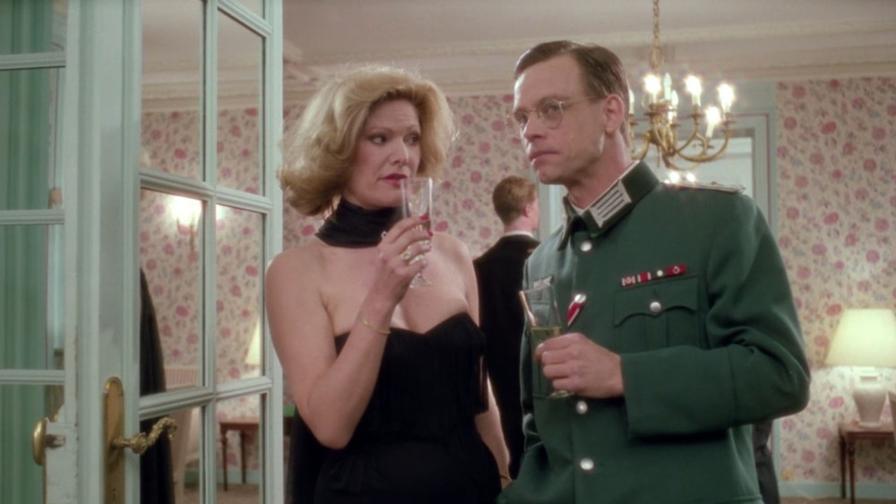 秋天的鹰,La chute des aigles(1989电影)