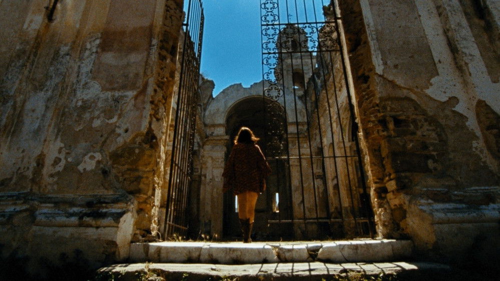 晒尸体,Laissez bronzer les cadavres(2017电影)