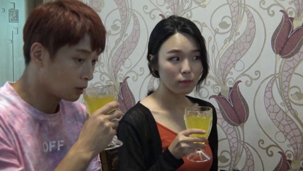 和前辈夫妇的交换,선배부부와 교환섹스(2019电影)