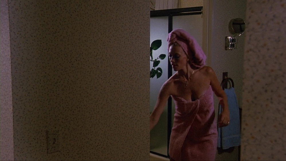 地狱窟,Hellhole(1985电影)