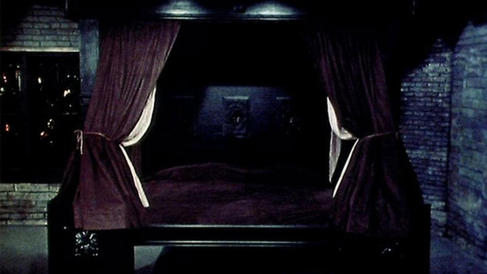 死亡之床,Death Bed: The Bed That Eats(1977电影)